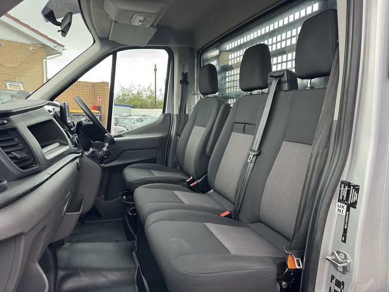 Ford Transit 2.0 350 EcoBlue HD Leader RWD L4 Euro 6 (s/s) 2dr - U119607