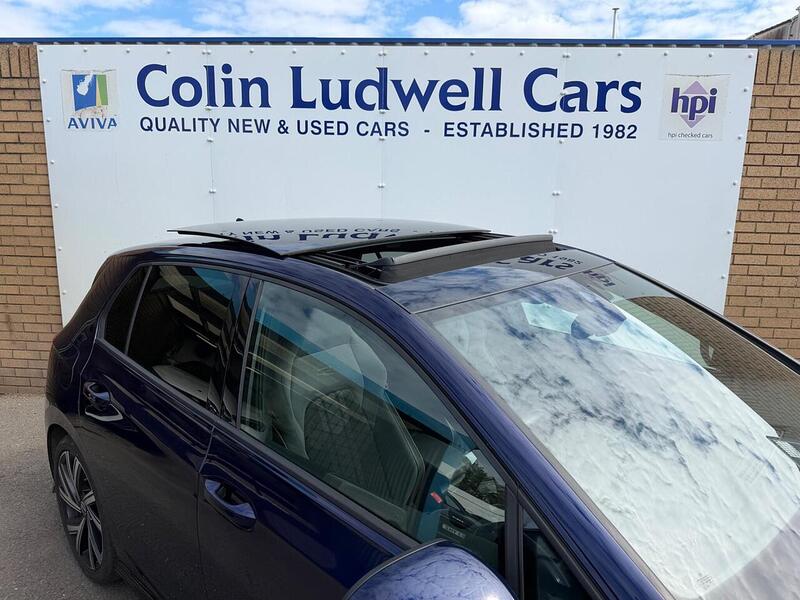 Volkswagen Golf 2.0 TDI R-Line Hatchback 5dr Diesel DSG Euro 6 (s/s) (150 ps) - U119608