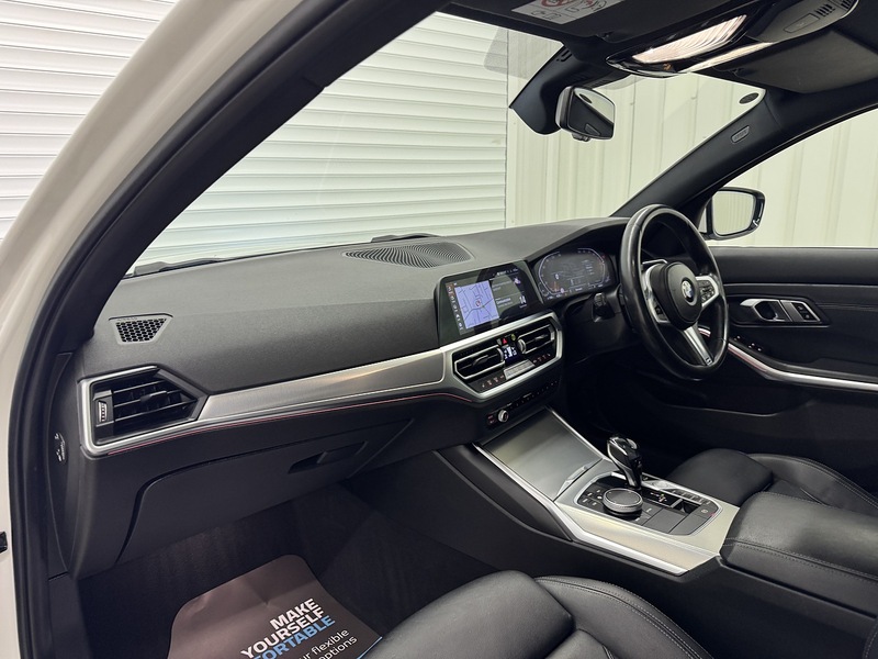 BMW 3 Series 2.0 320i M Sport Auto Euro 6 (s/s) 4dr - U119610
