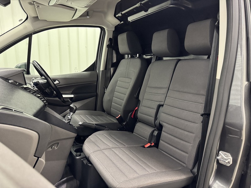Ford Transit Connect 1.5 240 EcoBlue Limited Panel Van 5dr Diesel Manual L1 Euro 6 (s/s) (120 ps) - U119612