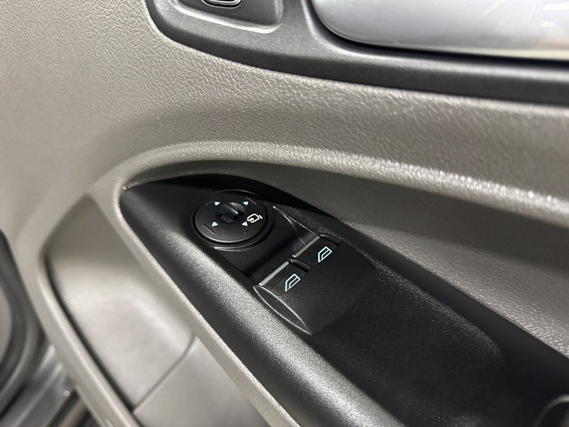 Ford Transit Connect 1.5 240 EcoBlue Limited Panel Van 5dr Diesel Manual L1 Euro 6 (s/s) (120 ps) - U119612