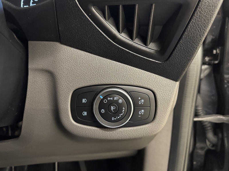 Ford Transit Connect 1.5 240 EcoBlue Limited Panel Van 5dr Diesel Manual L1 Euro 6 (s/s) (120 ps) - U119612