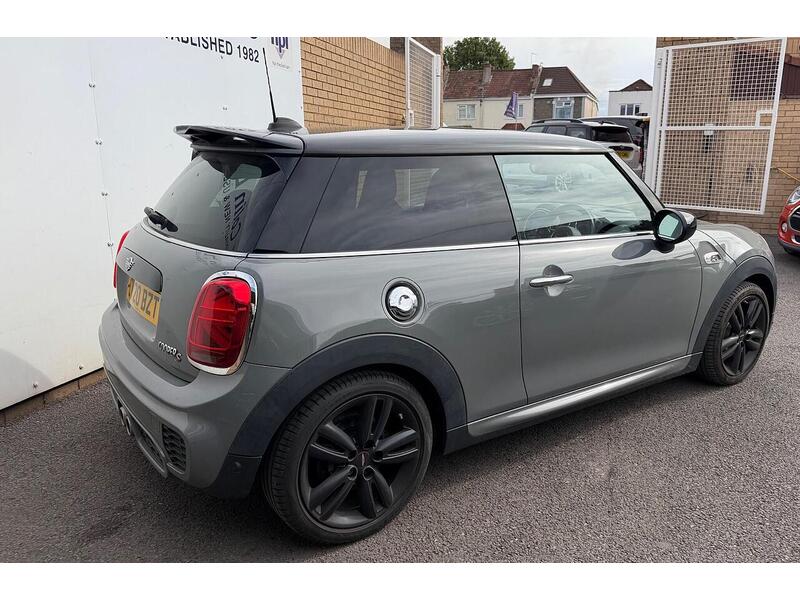 MINI Hatch Hatch 2.0 Cooper S Sport Steptronic Euro 6 (s/s) 3 Hatchback 2.0 Automatic Petrol - U119613