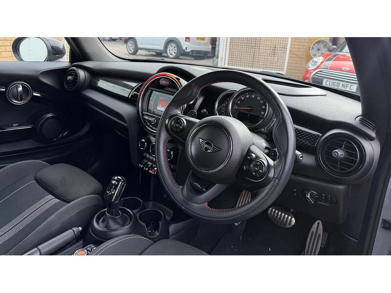 MINI Hatch Hatch 2.0 Cooper S Sport Steptronic Euro 6 (s/s) 3 Hatchback 2.0 Automatic Petrol - U119613