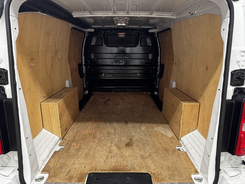 Citroen Dispatch 2.0 BlueHDi 1400 Driver Pro XL Panel Van 6dr Diesel Manual FWD 3 Euro 6 (s/s) (145 ps) - U119618