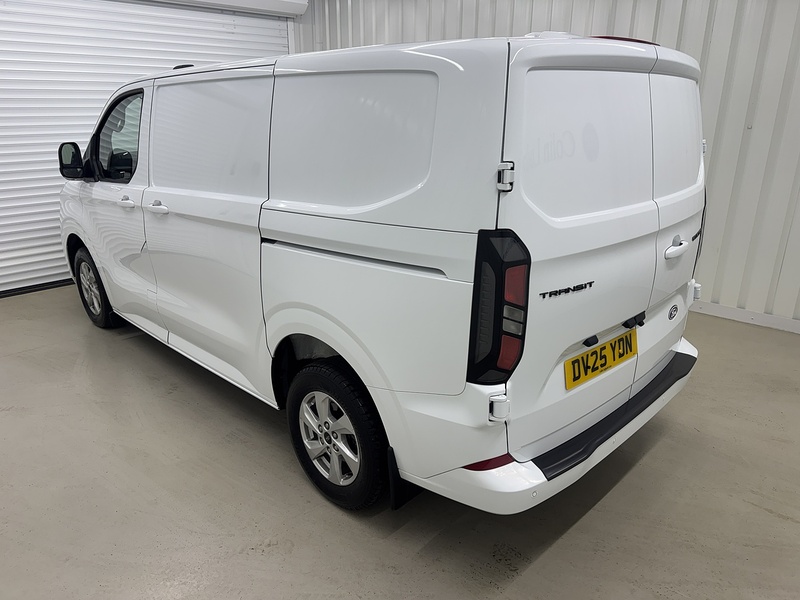 Ford Transit Custom 2.0 280 EcoBlue Limited Panel Van 5dr Diesel Manual L1 H1 Euro 6 (s/s) (136 ps) - U119619