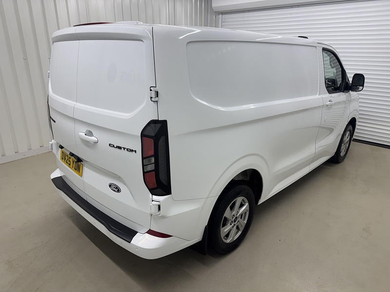 Ford Transit Custom 2.0 280 EcoBlue Limited Panel Van 5dr Diesel Manual L1 H1 Euro 6 (s/s) (136 ps) - U119619