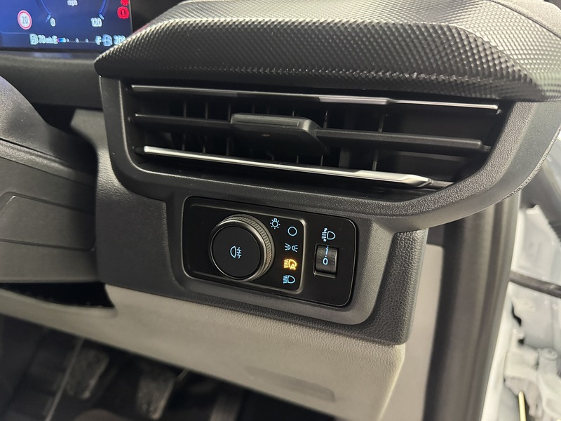 Ford Transit Custom 2.0 280 EcoBlue Limited Panel Van 5dr Diesel Manual L1 H1 Euro 6 (s/s) (136 ps) - U119619