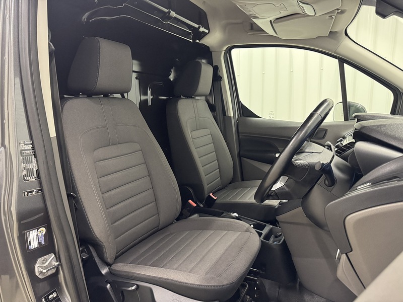 Ford Transit Connect 200 EcoBlue Limited Panel Van 1.5 Manual Diesel - U119620
