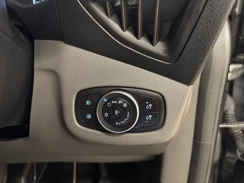 Ford Transit Connect 200 EcoBlue Limited Panel Van 1.5 Manual Diesel - U119620