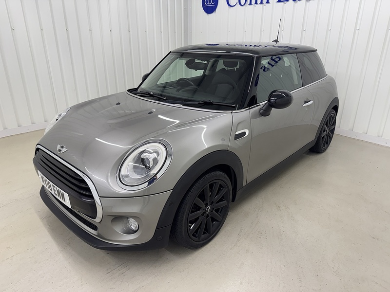 MINI Hatch 1.5 Cooper Hatchback 3dr Petrol Steptronic Euro 6 (s/s) (136 ps) - U119627