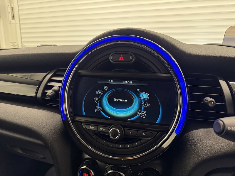 MINI Hatch 1.5 Cooper Hatchback 3dr Petrol Steptronic Euro 6 (s/s) (136 ps) - U119627