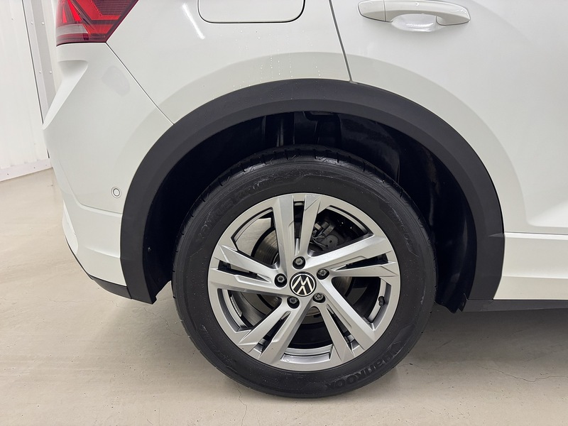 Volkswagen T-Roc 1.5 TSI R-Line SUV 5dr Petrol Manual Euro 6 (s/s) (150 ps) - U119629