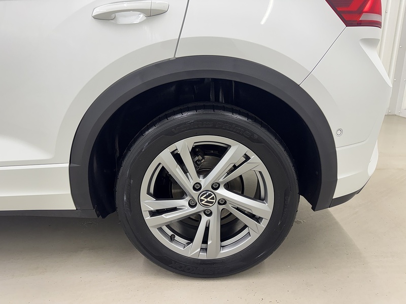 Volkswagen T-Roc 1.5 TSI R-Line SUV 5dr Petrol Manual Euro 6 (s/s) (150 ps) - U119629
