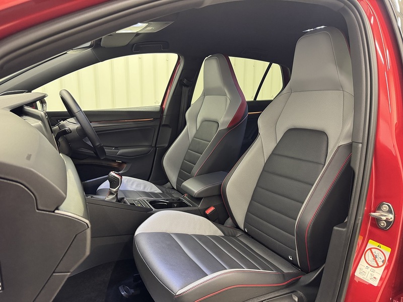 Volkswagen Golf 2.0 TSI GTI Euro 6 (s/s) 5dr - U119630