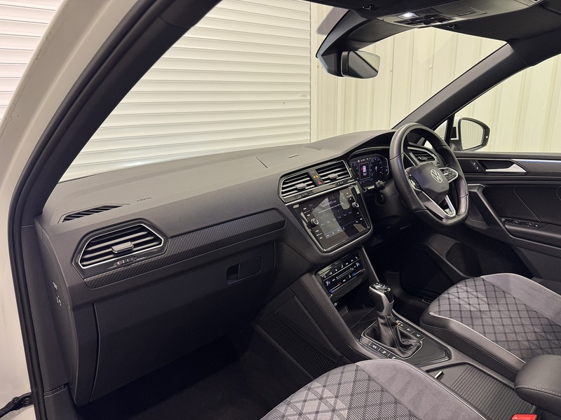 Volkswagen Tiguan 1.5 TSI R-Line DSG Euro 6 (s/s) 5dr - U119631