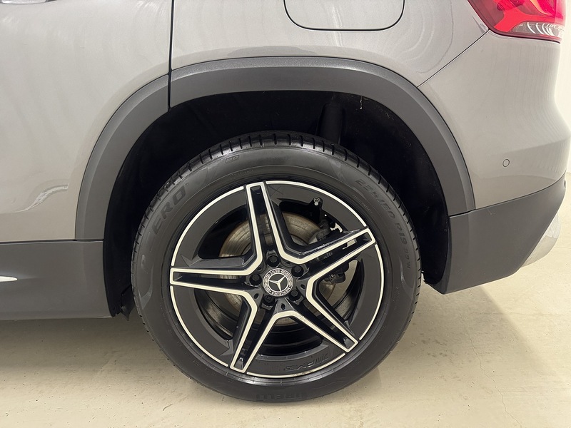 Mercedes-Benz GLB 1.3 GLB200 AMG Line (Executive) SUV 5dr Petrol 7G-DCT Euro 6 (s/s) (163 ps) - U119638