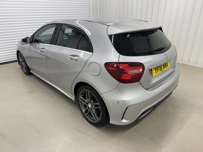 Mercedes-Benz A Class 2.1 A220d AMG Line (Premium) Hatchback 5dr Diesel 7G-DCT Euro 6 (s/s) (177 ps) - U119644