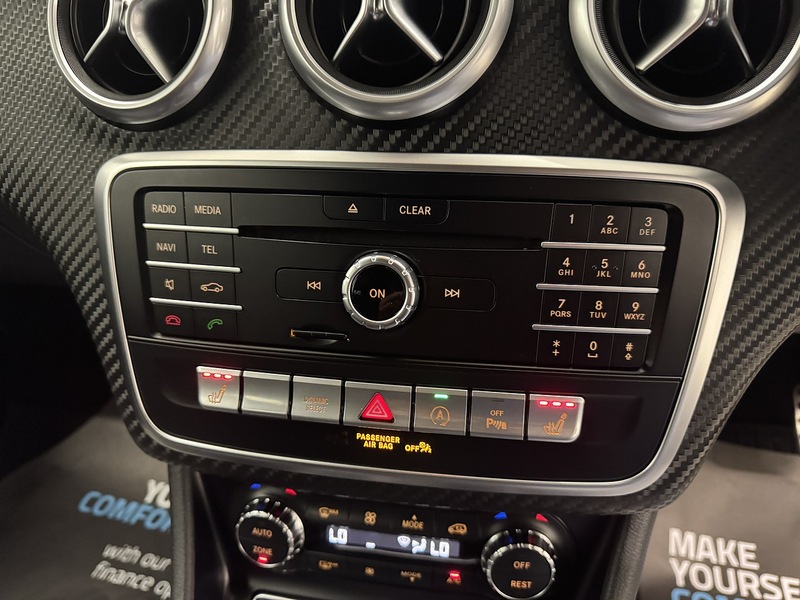 Mercedes-Benz A Class 2.1 A220d AMG Line (Premium) Hatchback 5dr Diesel 7G-DCT Euro 6 (s/s) (177 ps) - U119644