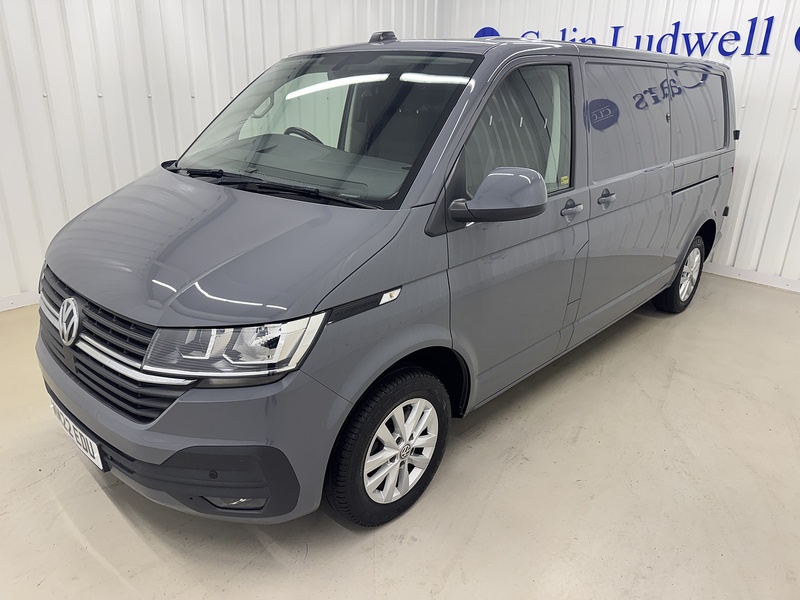 Volkswagen Transporter 2.0 TDI T30 Highline FWD LWB Euro 6 (s/s) 5dr - U119649