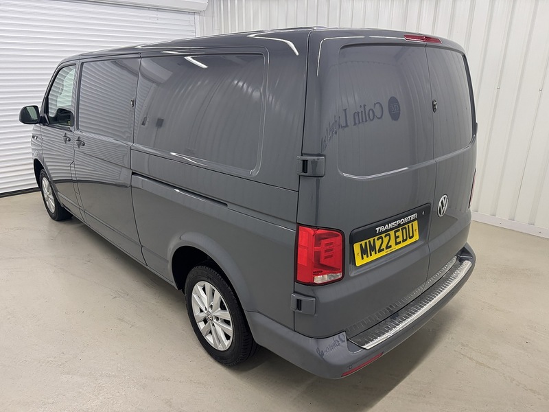 Volkswagen Transporter 2.0 TDI T30 Highline FWD LWB Euro 6 (s/s) 5dr - U119649