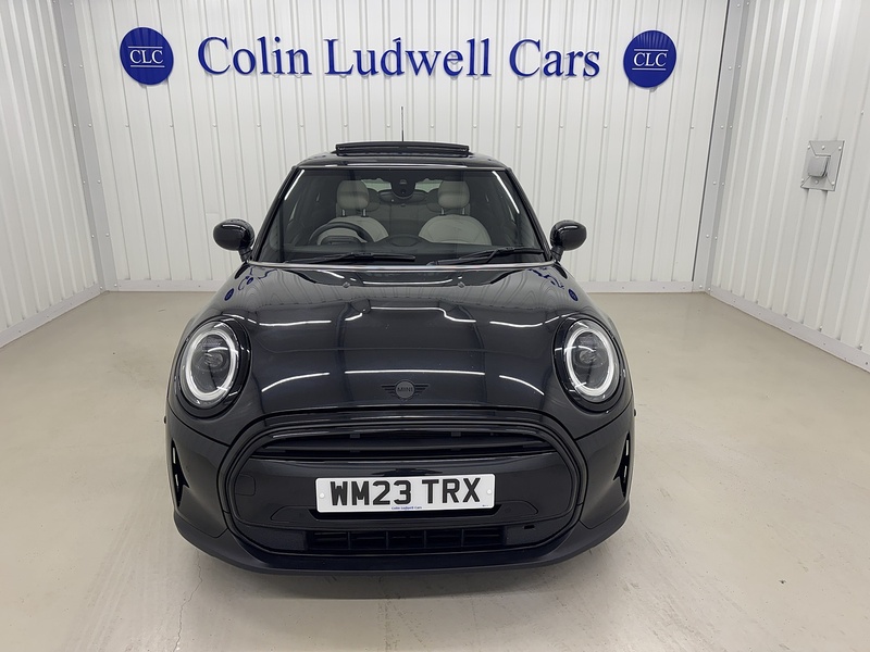 MINI Hatch 1.5 Cooper Exclusive Hatchback 3dr Petrol Steptronic Euro 6 (s/s) (136 ps) - U119651