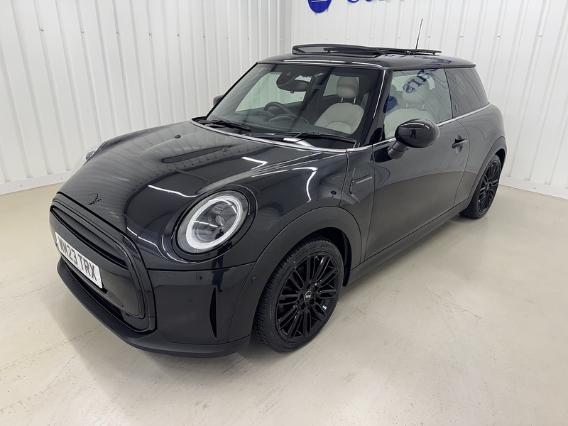 MINI Hatch 1.5 Cooper Exclusive Hatchback 3dr Petrol Steptronic Euro 6 (s/s) (136 ps) - U119651
