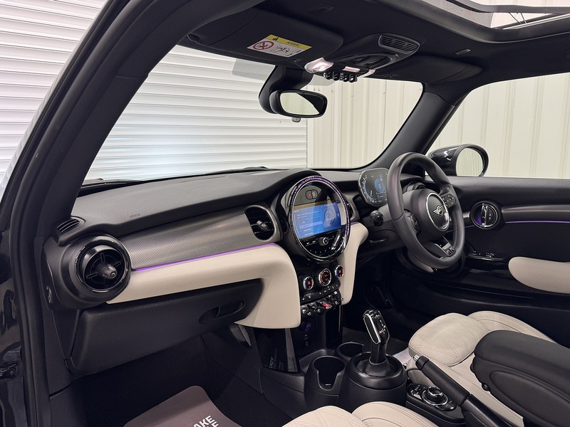 MINI Hatch 1.5 Cooper Exclusive Hatchback 3dr Petrol Steptronic Euro 6 (s/s) (136 ps) - U119651