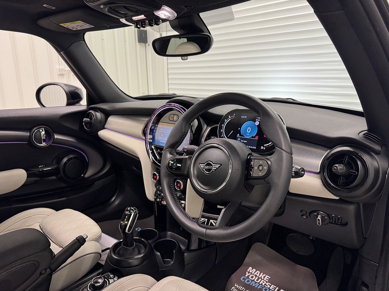 MINI Hatch 1.5 Cooper Exclusive Hatchback 3dr Petrol Steptronic Euro 6 (s/s) (136 ps) - U119651