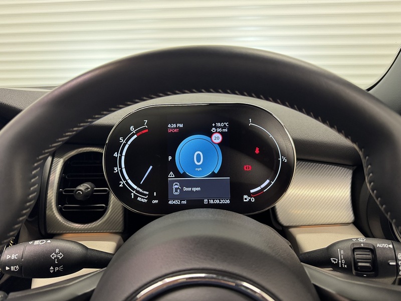 MINI Hatch 1.5 Cooper Exclusive Hatchback 3dr Petrol Steptronic Euro 6 (s/s) (136 ps) - U119651