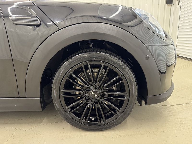 MINI Hatch 1.5 Cooper Exclusive Hatchback 3dr Petrol Steptronic Euro 6 (s/s) (136 ps) - U119651