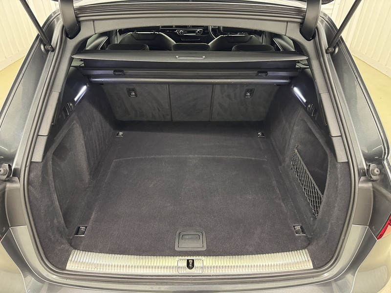 Audi A4 Avant 1.4 TFSI Black Edition Estate 5dr Petrol S Tronic Euro 6 (s/s) (150 ps) - U119654