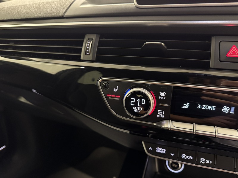 Audi A4 Avant 1.4 TFSI Black Edition Estate 5dr Petrol S Tronic Euro 6 (s/s) (150 ps) - U119654