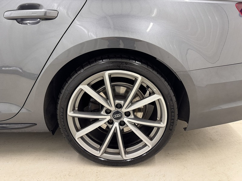 Audi A4 Avant 1.4 TFSI Black Edition Estate 5dr Petrol S Tronic Euro 6 (s/s) (150 ps) - U119654