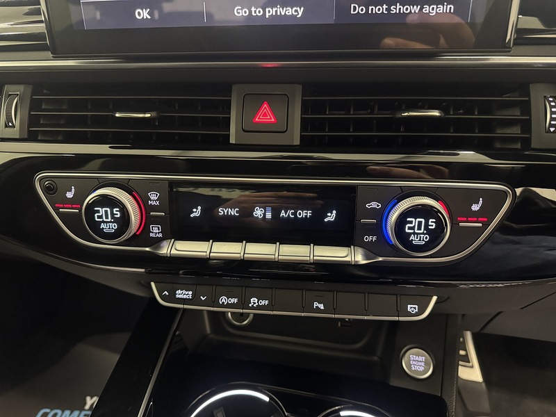 Audi A4 2.0 TDI 35 Black Edition Saloon 4dr Diesel S Tronic Euro 6 (s/s) (163 ps) - U119655