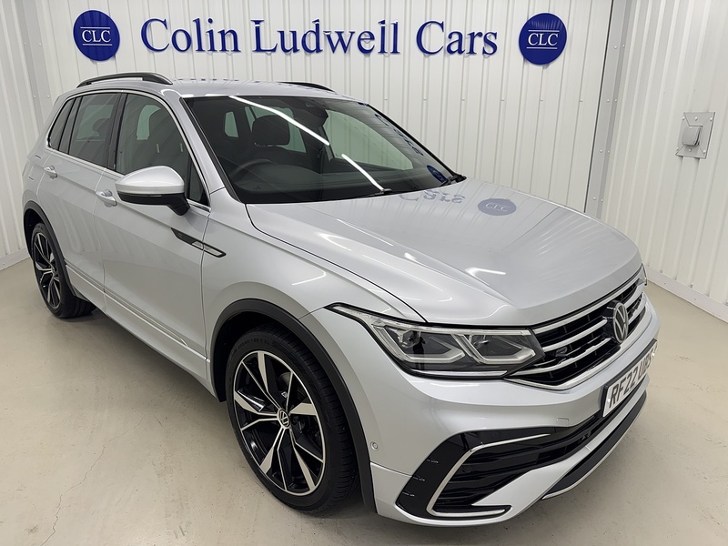 Volkswagen Tiguan TSI R-Line SUV 1.5 Automatic Petrol - U119656