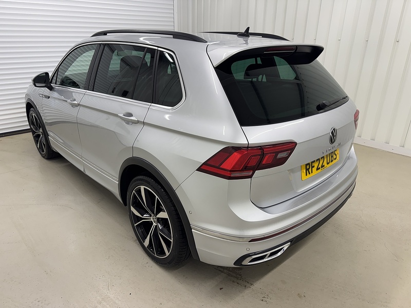 Volkswagen Tiguan TSI R-Line SUV 1.5 Automatic Petrol - U119656