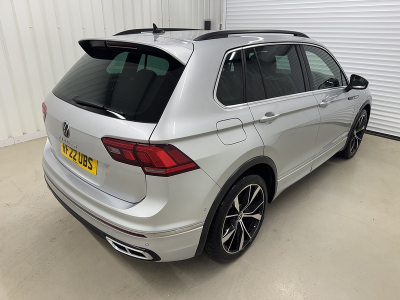 Volkswagen Tiguan TSI R-Line SUV 1.5 Automatic Petrol - U119656