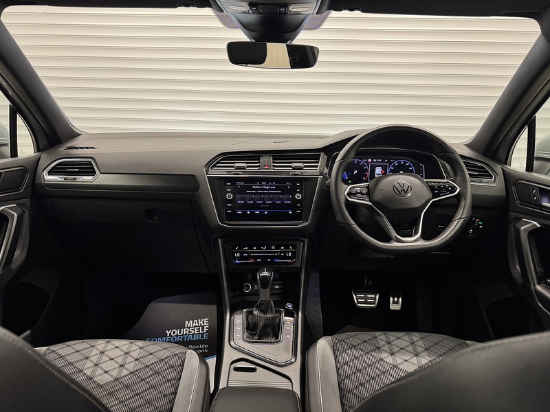 Volkswagen Tiguan TSI R-Line SUV 1.5 Automatic Petrol - U119656