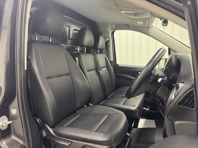Mercedes-Benz Vito 2.0 119 CDI Premium Panel Van 5dr Diesel G-Tronic RWD L1 Euro 6 (s/s) (190 ps) - U119660