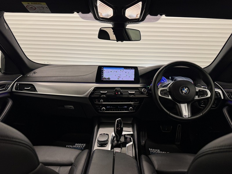 BMW 5 Series 2.0 520d M Sport Touring 5dr Diesel Auto Euro 6 (s/s) (190 ps) - U119665