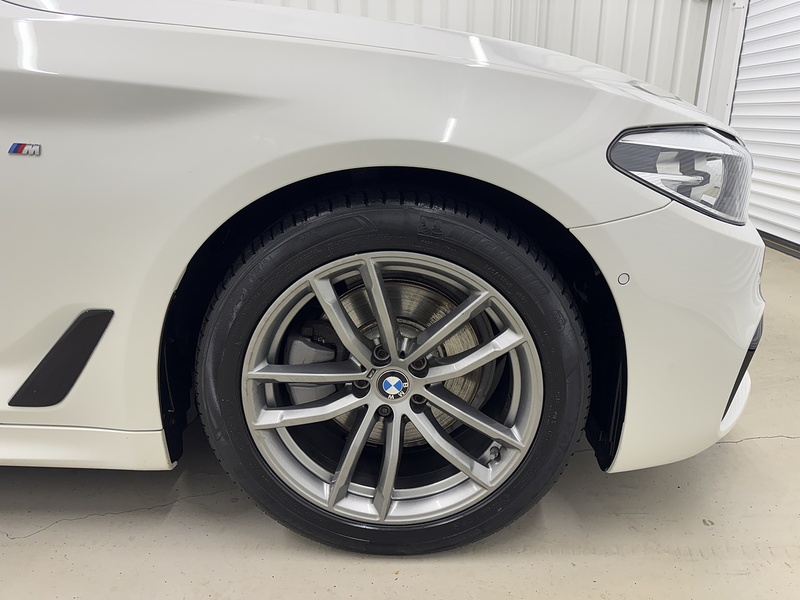 BMW 5 Series 2.0 520d M Sport Touring 5dr Diesel Auto Euro 6 (s/s) (190 ps) - U119665