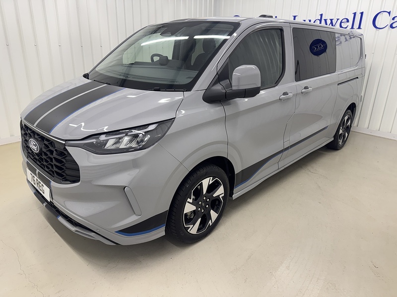 Ford Transit Custom 2.0 320 EcoBlue Sport Crew Van Double Cab 5dr Diesel Auto AWD L2 H1 Euro 6 (s/s) (170 ps) - U119668