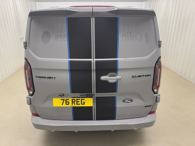 Ford Transit Custom 2.0 320 EcoBlue Sport Crew Van Double Cab 5dr Diesel Auto AWD L2 H1 Euro 6 (s/s) (170 ps) - U119668