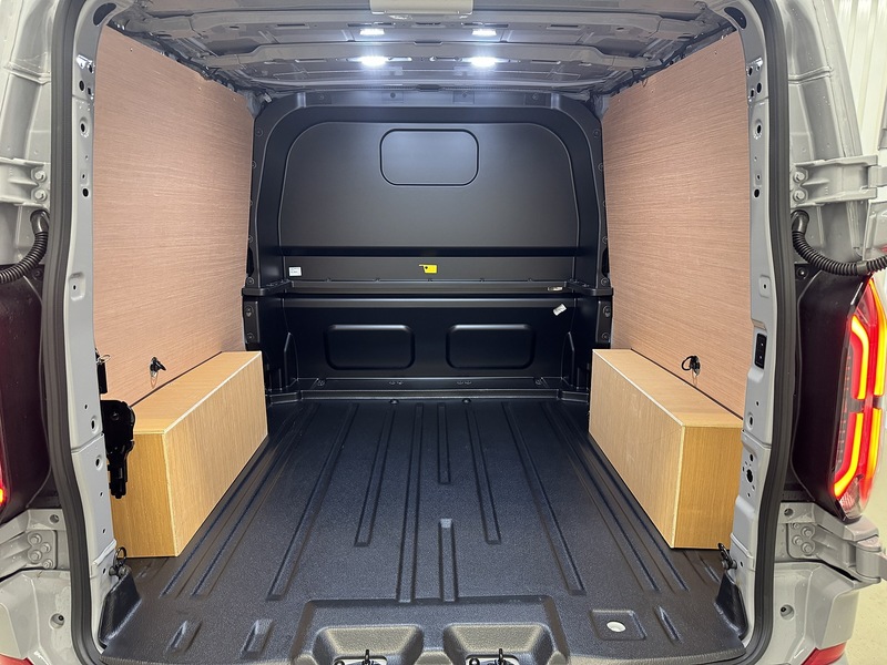 Ford Transit Custom 2.0 320 EcoBlue Sport Crew Van Double Cab 5dr Diesel Auto AWD L2 H1 Euro 6 (s/s) (170 ps) - U119668