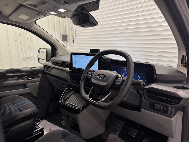 Ford Transit Custom 2.0 320 EcoBlue Sport Crew Van Double Cab 5dr Diesel Auto AWD L2 H1 Euro 6 (s/s) (170 ps) - U119668