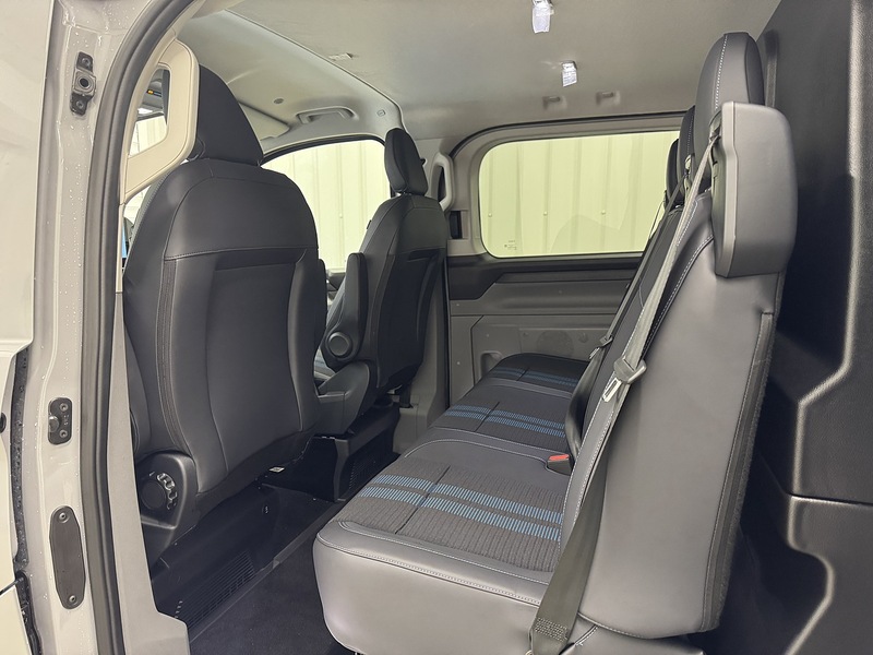 Ford Transit Custom 2.0 320 EcoBlue Sport Crew Van Double Cab 5dr Diesel Auto AWD L2 H1 Euro 6 (s/s) (170 ps) - U119668