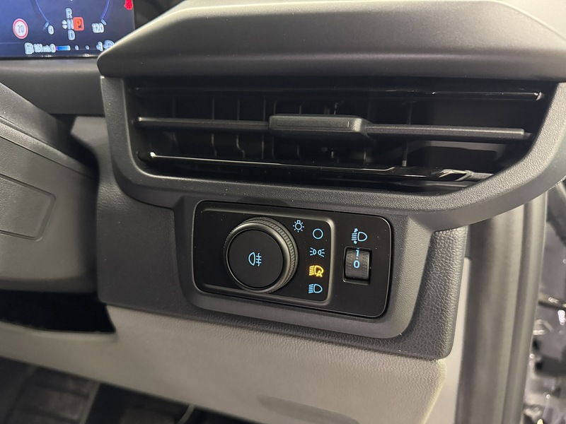 Ford Transit Custom 2.0 320 EcoBlue Sport Crew Van Double Cab 5dr Diesel Auto AWD L2 H1 Euro 6 (s/s) (170 ps) - U119668