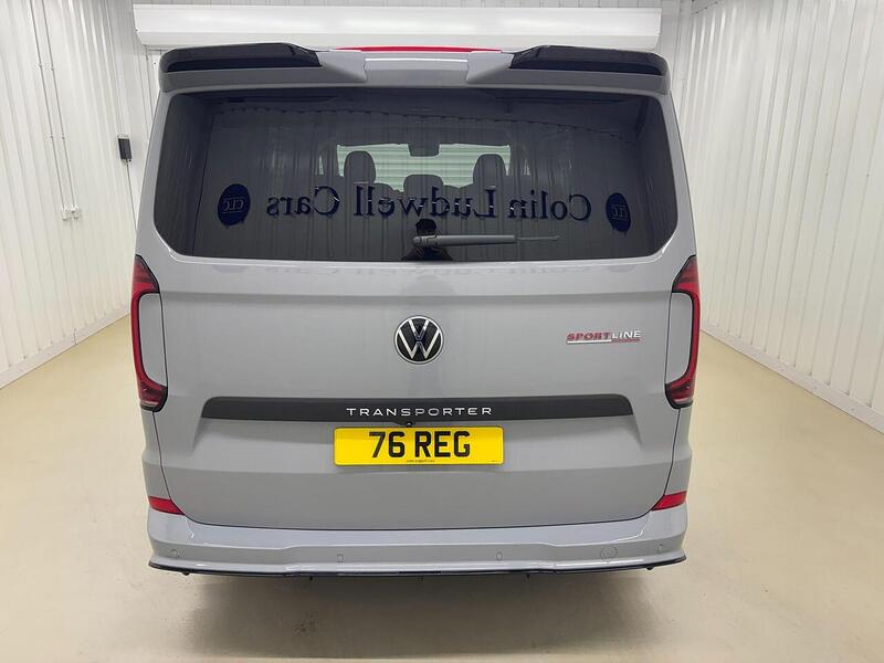 Volkswagen Transporter 2.0 TDI T32 Sportline Kombi Auto SWB Euro 6 (s/s) 5dr - U119673