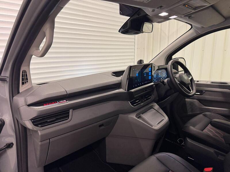 Volkswagen Transporter 2.0 TDI T32 Sportline Kombi Auto SWB Euro 6 (s/s) 5dr - U119673